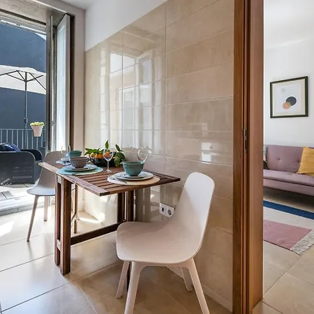 Lägenhet Guestready - Sunny Terrace In Downtown *