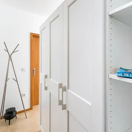 Guestready - Sunny Terrace In Downtown