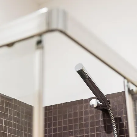 Guestready - Sunny Terrace In Downtown *