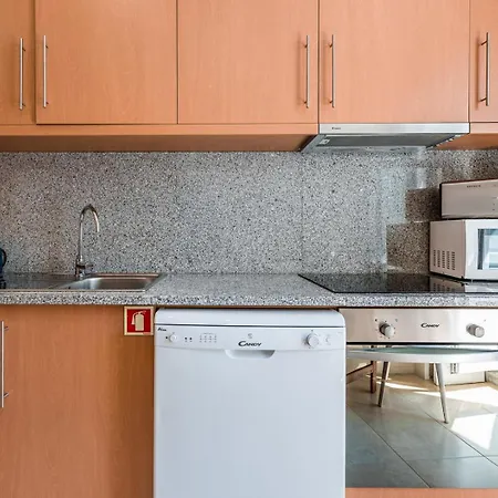 Guestready - Sunny Terrace In Downtown *