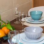 Guestready - Sunny Terrace In Downtown